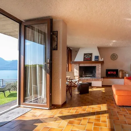Apartment Garda Lake/ Free Park/ Big Swimming Pool