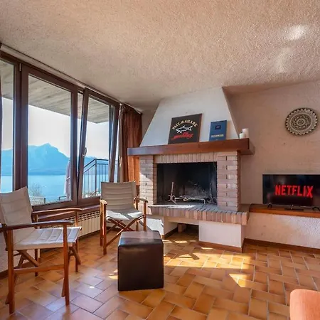 Garda Lake/ Free Park/ Big Swimming Pool Apartment *